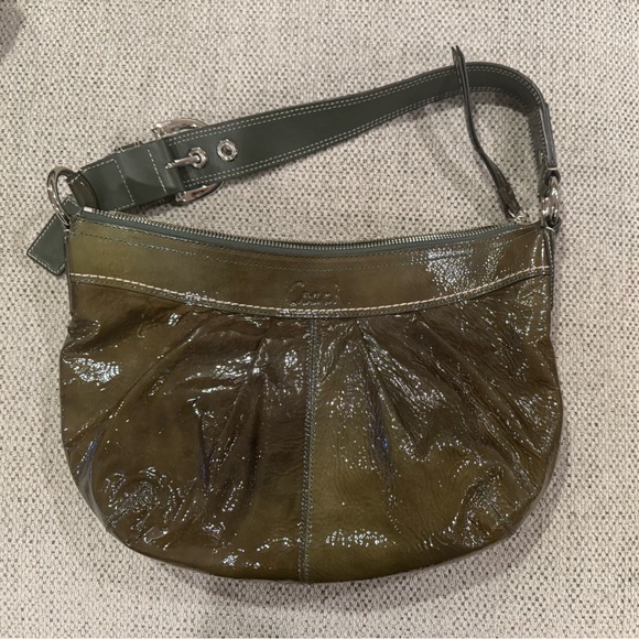 Vintage Olive green Coach shoulder bag - 2000s style - EUC - Picture 2 of 9